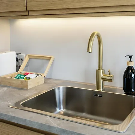 Fjord Vista - Floor In