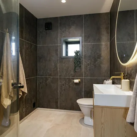 Fjord Vista - Floor In Олесунн