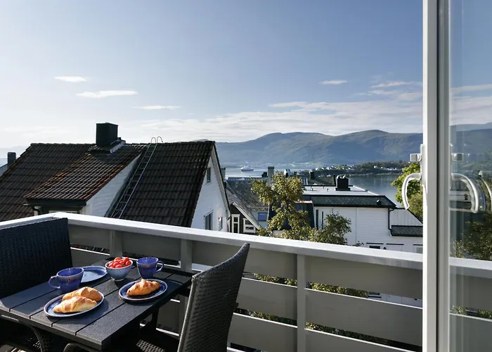 Fjord Vista - Floor In Apartamento Ålesund