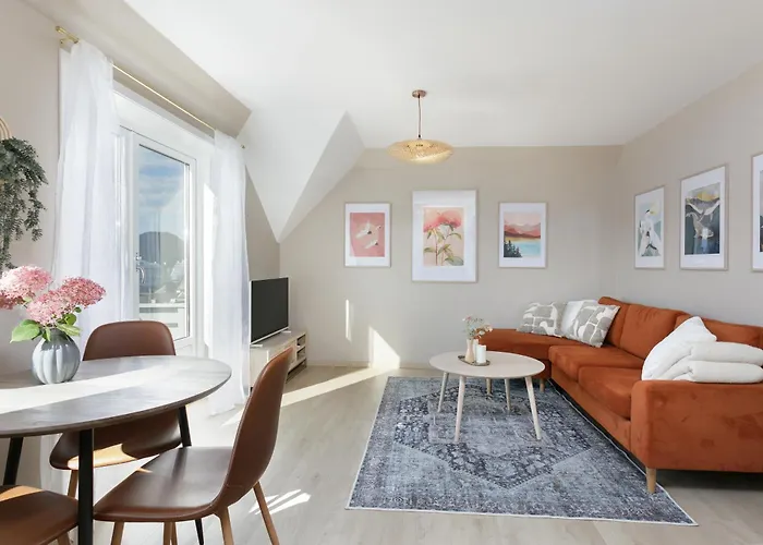 Fjord Vista - Floor In *